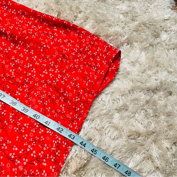 Max Studio Floral Flutter Sleeve Dress - Picture 6 of 7